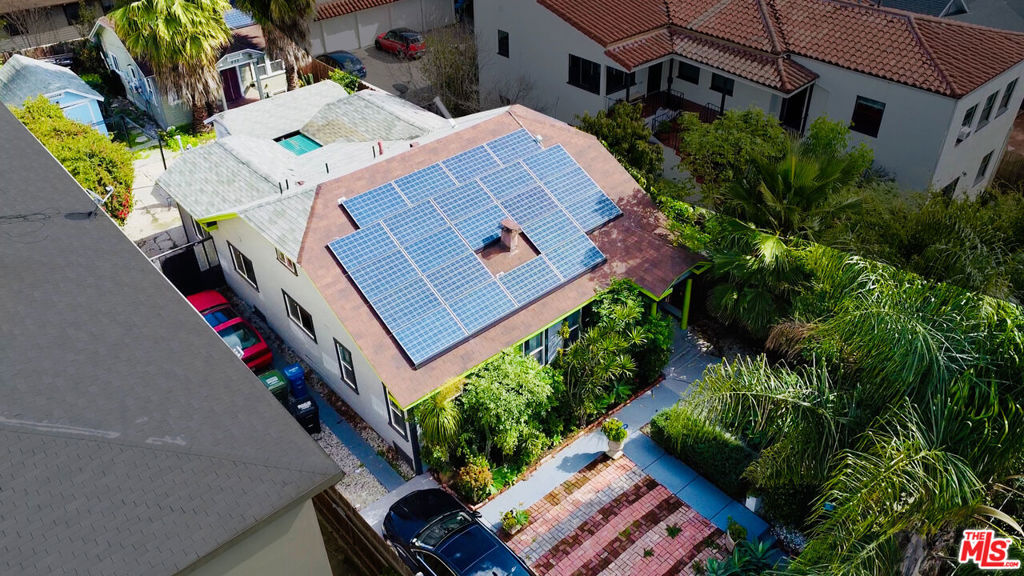 800 N Hobart Boulevard Property Photo 15