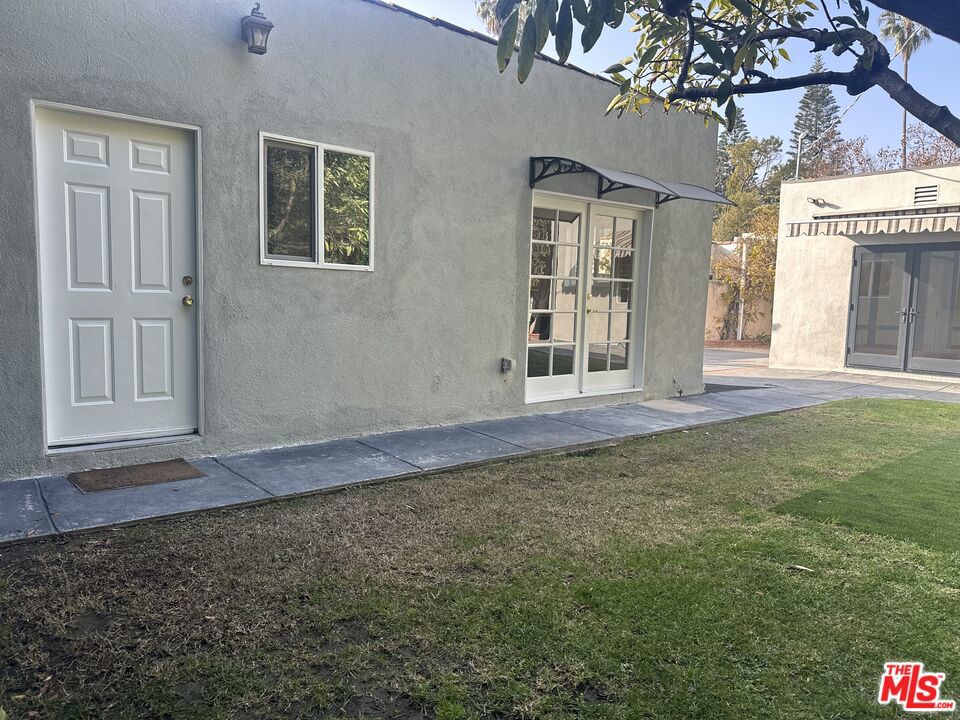736 N Alta Vista Boulevard Property Photo 22