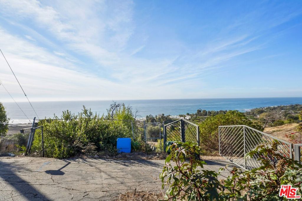 31011 Bailard Road Property Photo 9