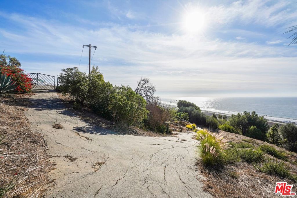 31011 Bailard Road Property Photo 11