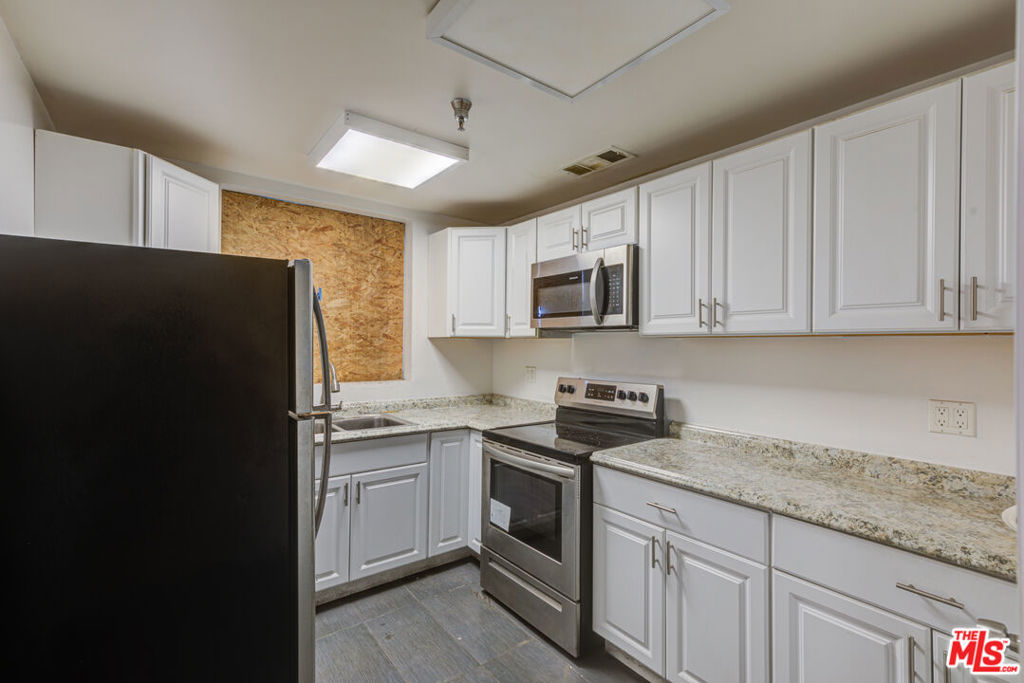 4985 Whittier Boulevard Property Photo 9