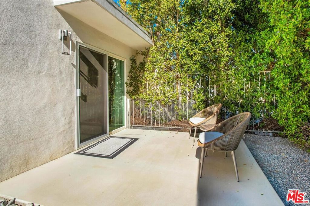 1053 E El Cid Property Photo 27