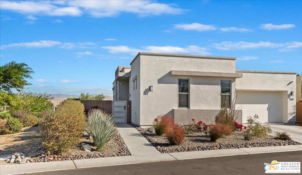 1280 Celadon Street Property Photo 5