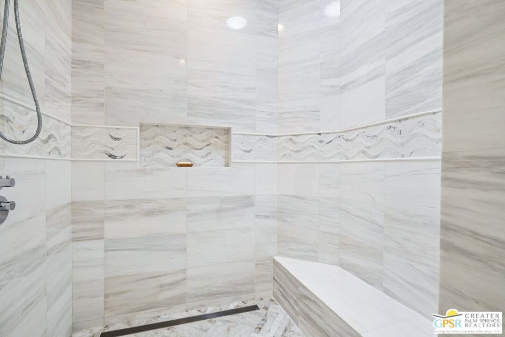 1280 Celadon Street Property Photo 28
