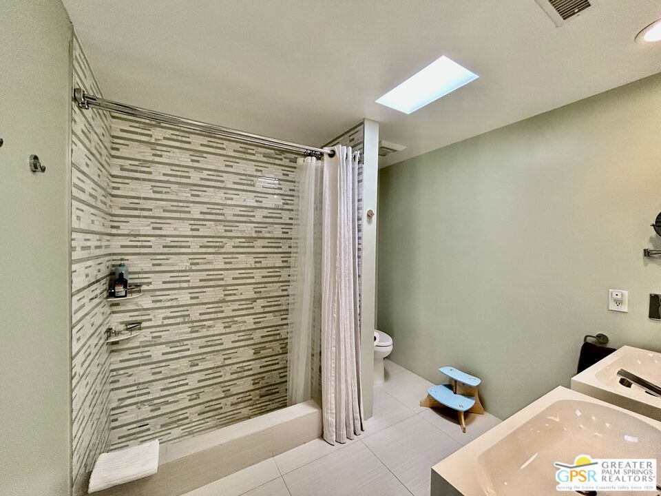 306 Desert Lakes Drive Property Photo 29