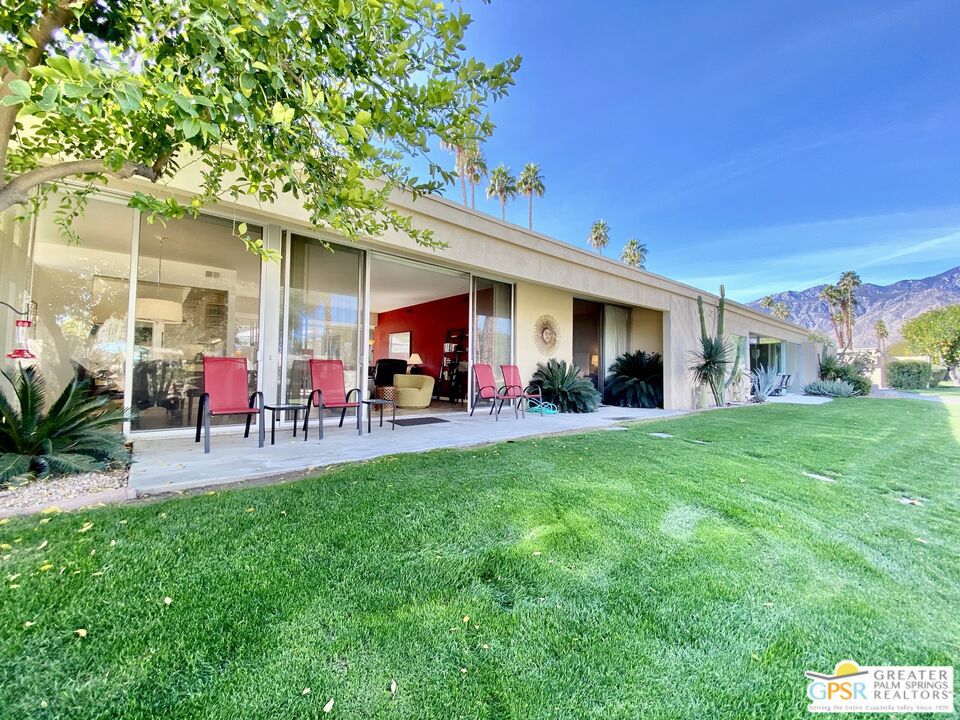 272 Desert Lakes Drive Property Photo 6