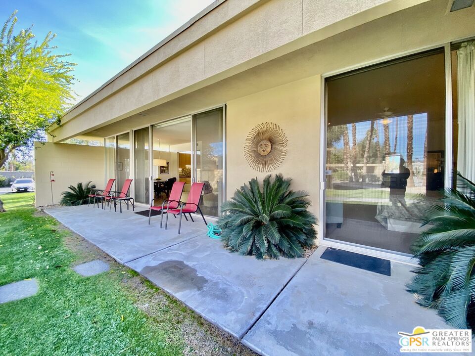 272 Desert Lakes Drive Property Photo 7