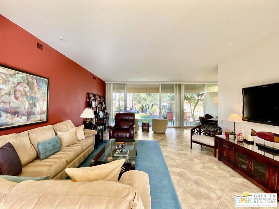 272 Desert Lakes Drive Property Photo 13
