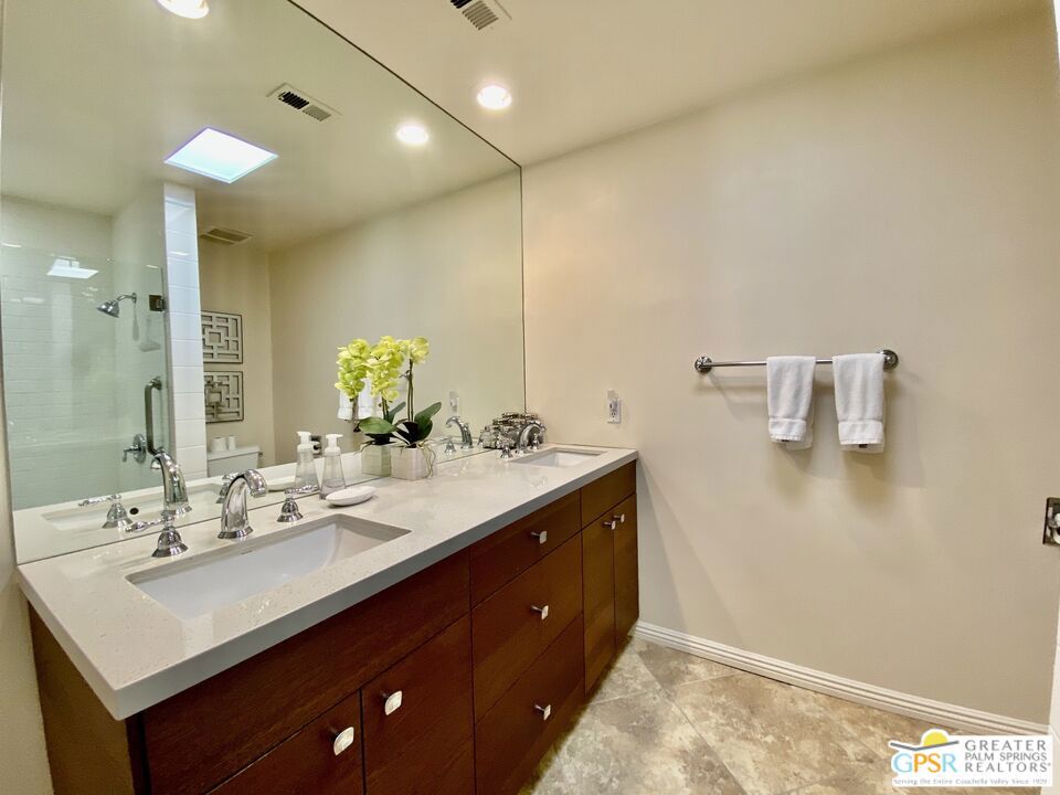 272 Desert Lakes Drive Property Photo 20