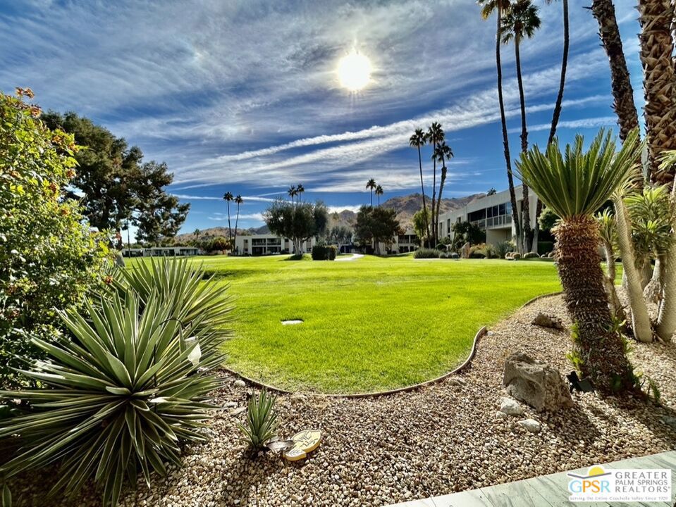 515 Desert Lakes Drive Property Photo 14