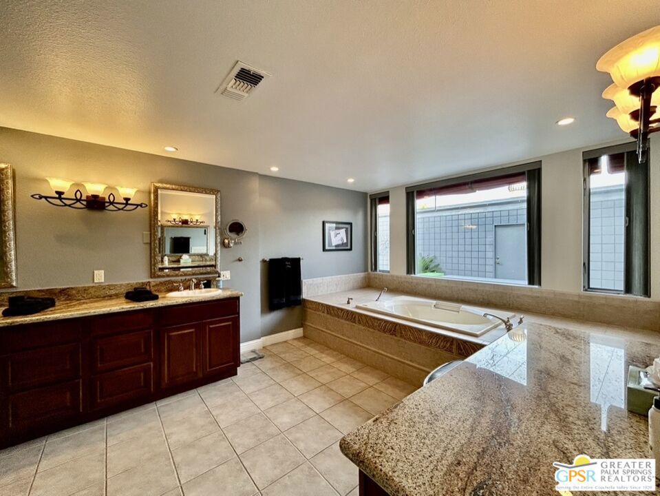515 Desert Lakes Drive Property Photo 23