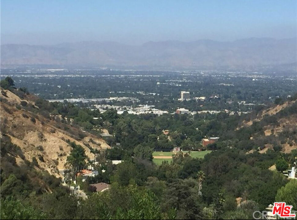 3420 Beverly Glen Boulevard Property Photo