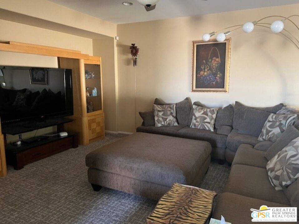 2074 Savanna Way Property Photo 6