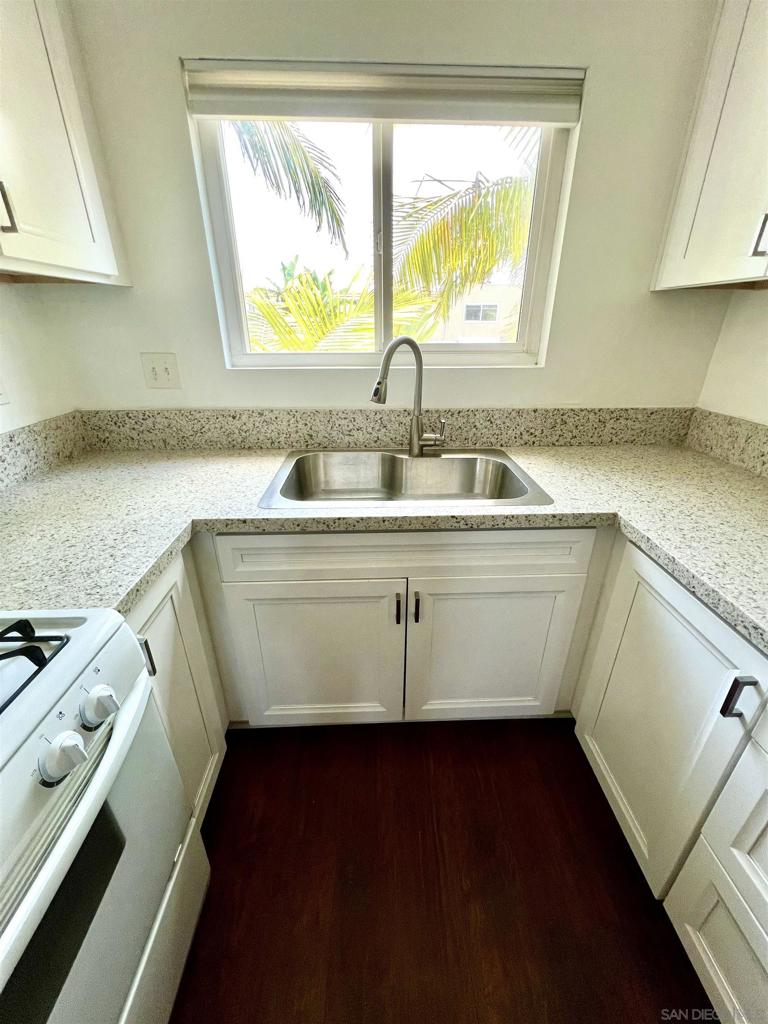 3458 Monroe Avenue Property Photo 10