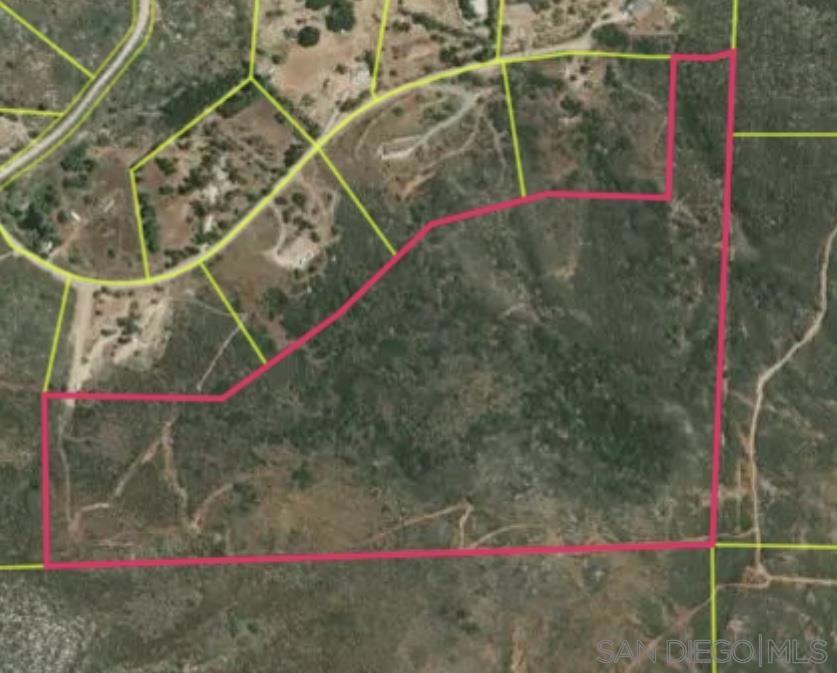 1 Round Potrero Property Photo