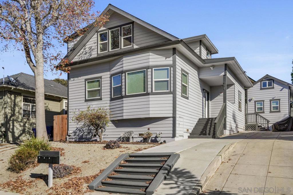 931 21st Property Photo