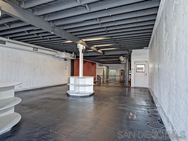 1029 Garnet Ave Property Photo 3