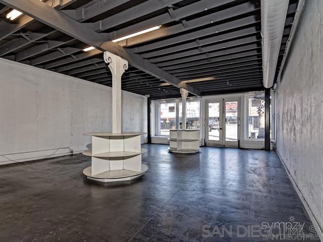 1029 Garnet Ave Property Photo 4