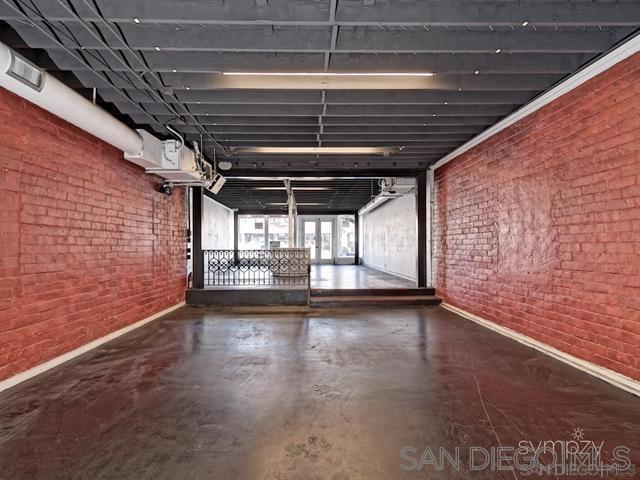 1029 Garnet Ave Property Photo 5