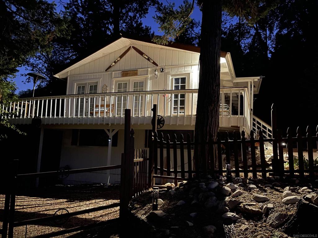 28975 Alder Terrace Property Photo 4