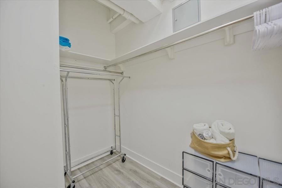 950 6th Ave #211 Property Photo 15