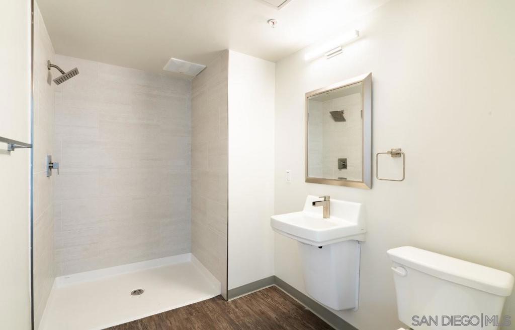 2828 Broadway Property Photo 9