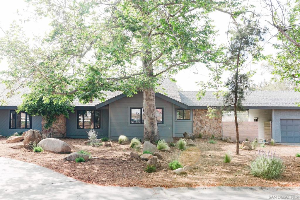 28114 Queensbridge Rd Property Photo 3
