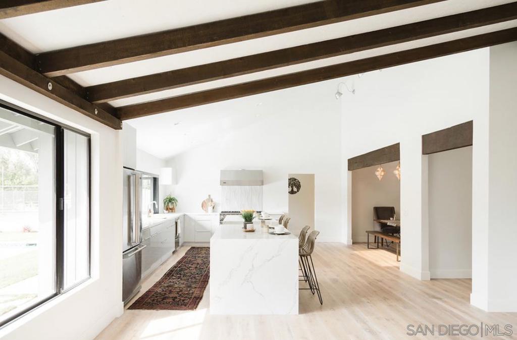 28114 Queensbridge Rd Property Photo 12