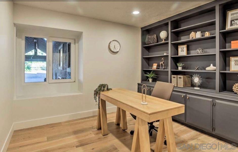 28114 Queensbridge Rd Property Photo 24