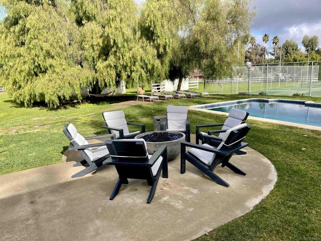 28114 Queensbridge Rd Property Photo 42