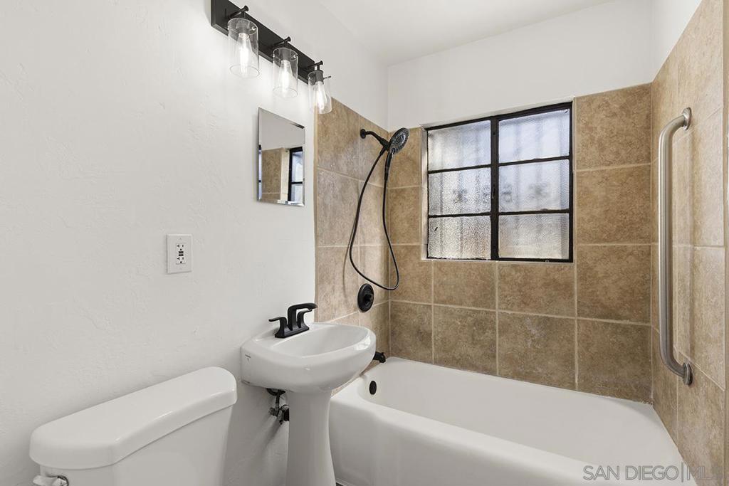745 West St Property Photo 25