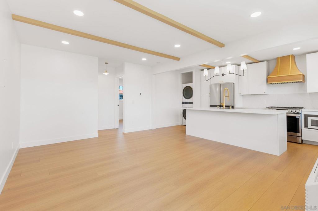 210 A Street S 11 Property Photo 1