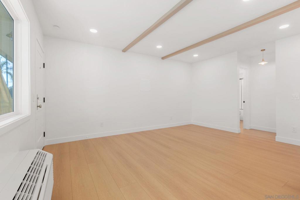 210 A Street S 11 Property Photo 4