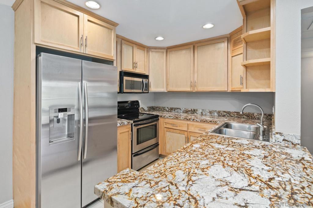 5704 Baltimore Dr 320 Property Photo 6