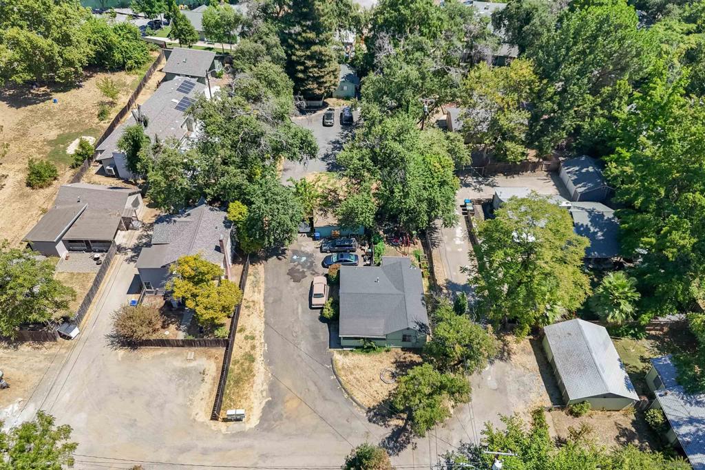 737 Leland Court Property Photo 4