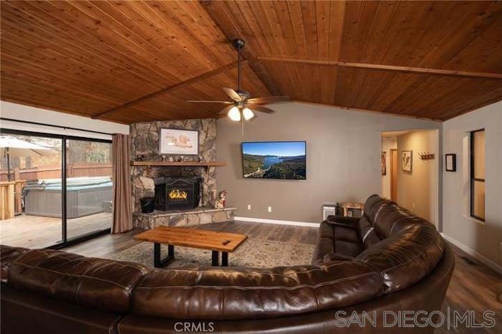 639 Crestwood Dr Property Photo 25