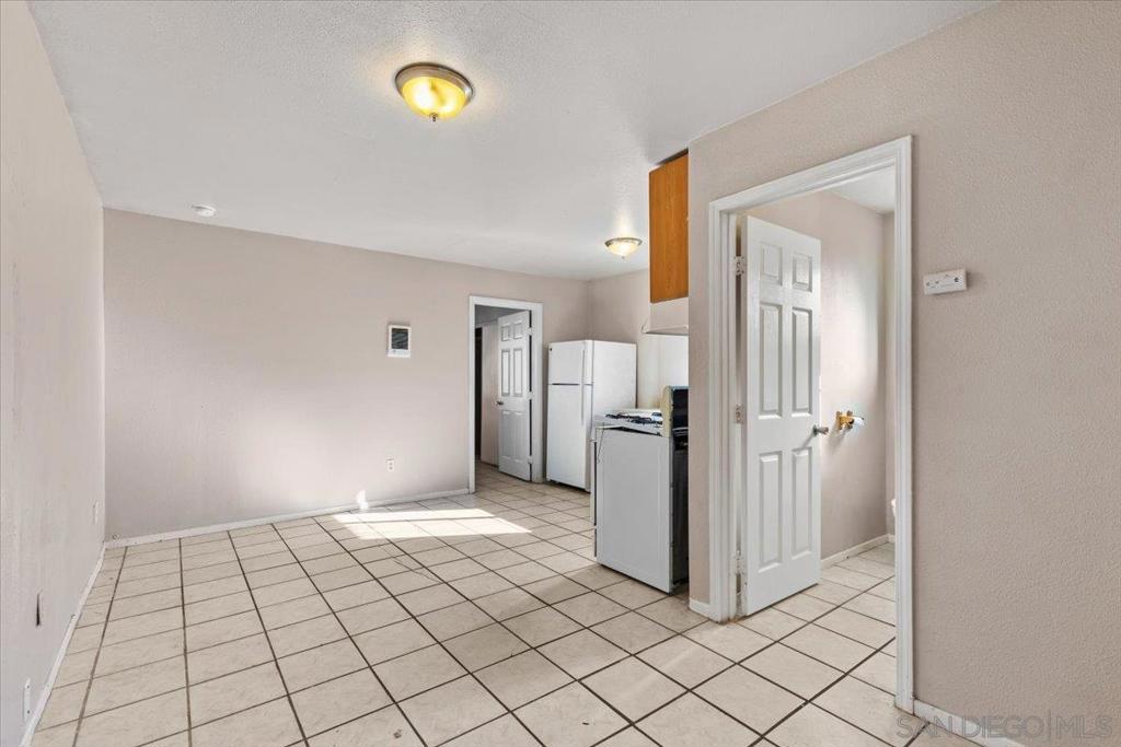 3658 60 Euclid Ave Property Photo 8