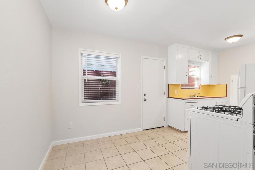 4845 Long Branch Ave Property Photo 13