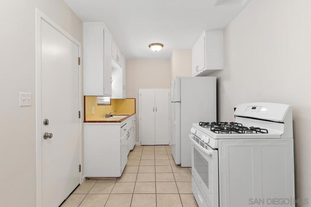 4845 Long Branch Ave Property Photo 14