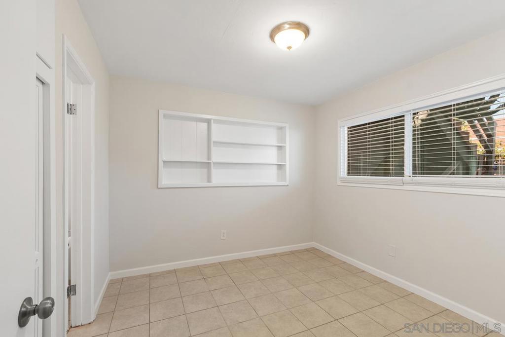 4845 Long Branch Ave Property Photo 15