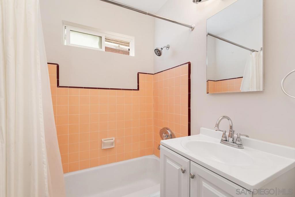 4845 Long Branch Ave Property Photo 16