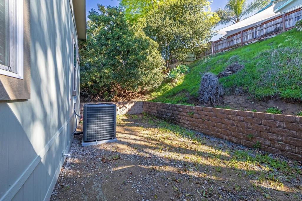 13217 Aurora Dr 28 Property Photo 26