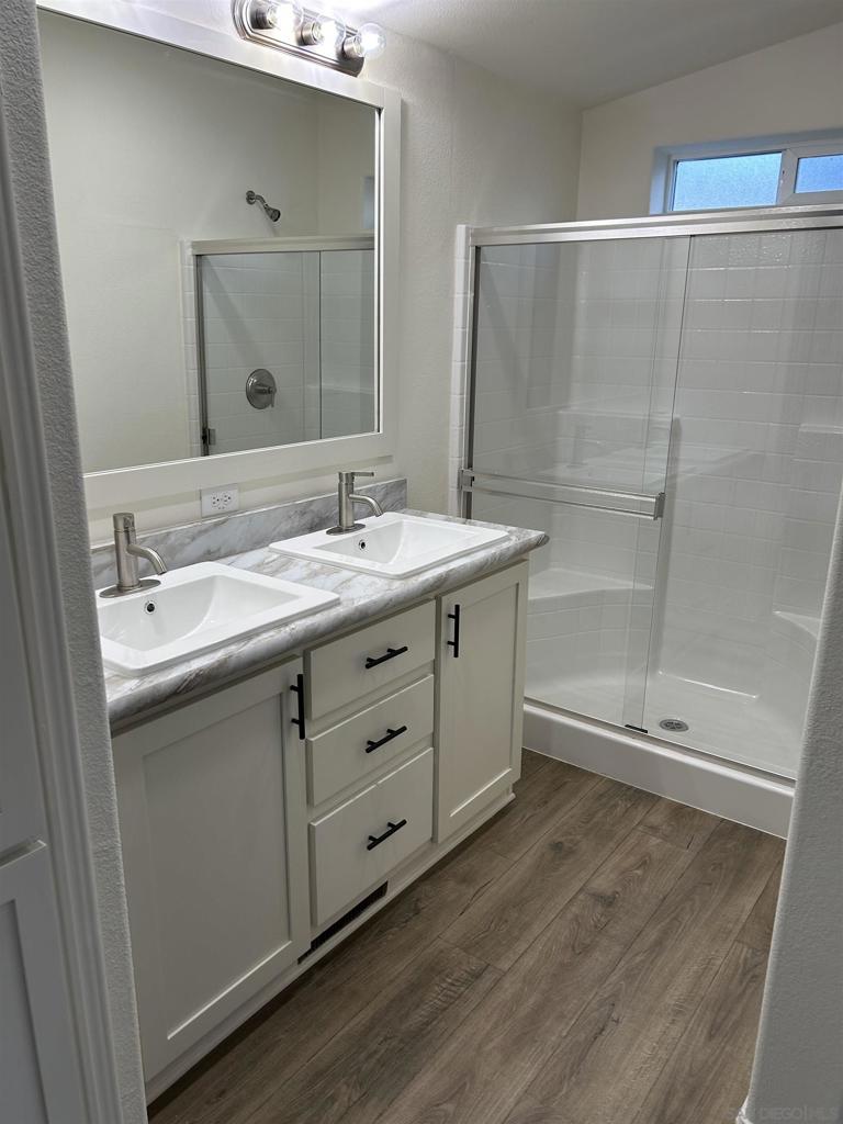 22899 Byron Road 69 Property Photo 3