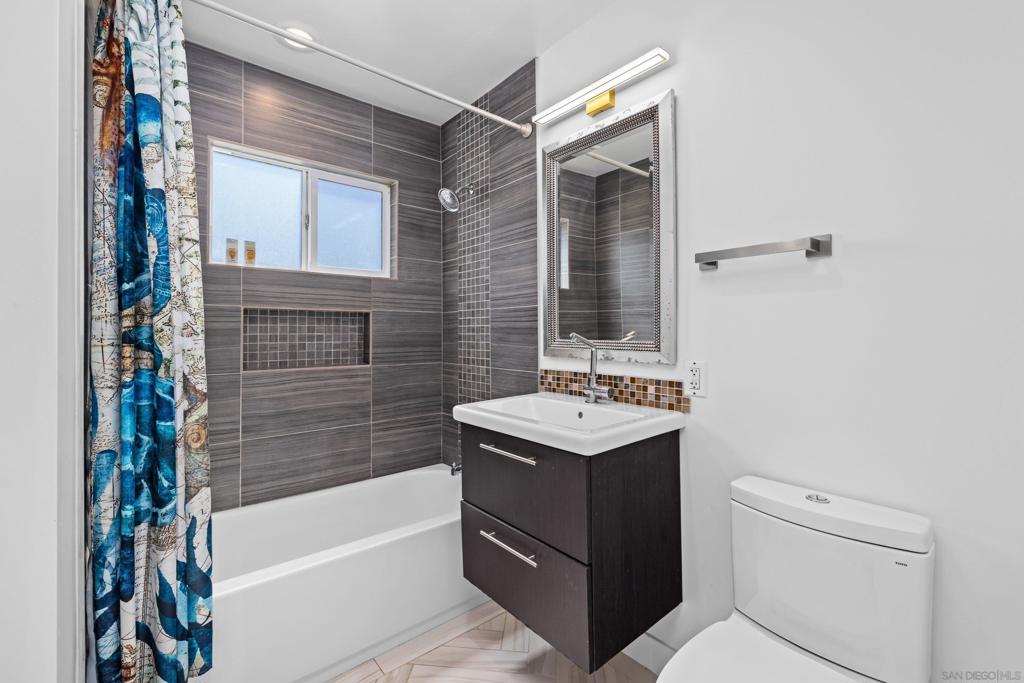 680 682 Ocean Ln Property Photo 9