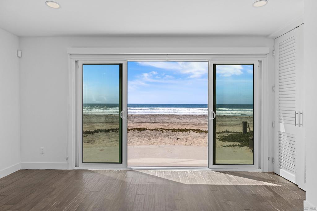 680 682 Ocean Ln Property Photo 12