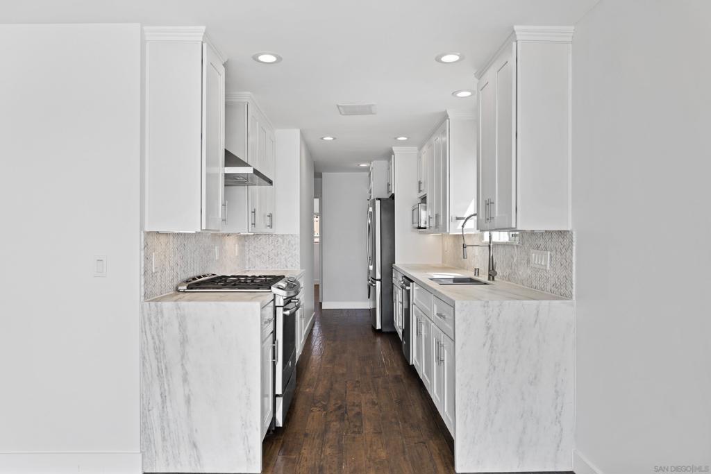 680 682 Ocean Ln Property Photo 24