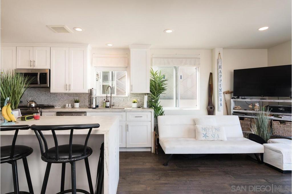 680 682 Ocean Ln Property Photo 25