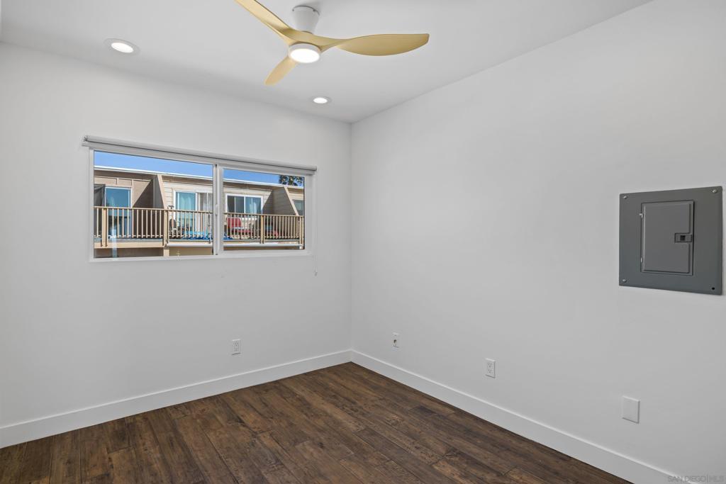 680 682 Ocean Ln Property Photo 25