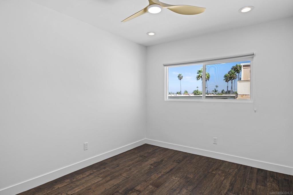 680 682 Ocean Ln Property Photo 27