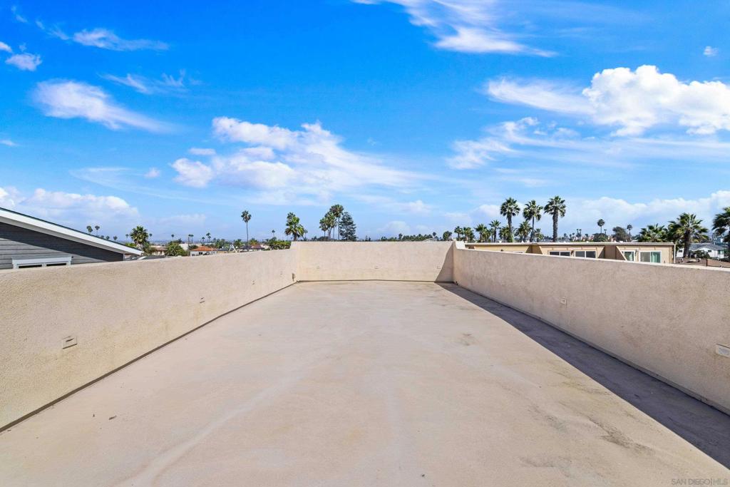 680 682 Ocean Ln Property Photo 31